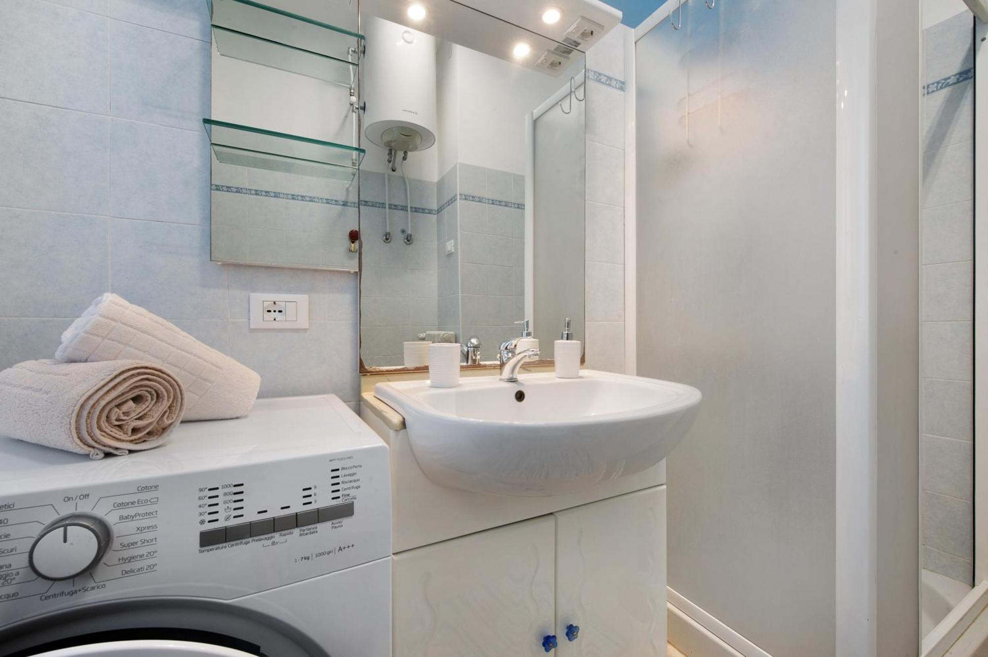 Alesa Apartament แวร์เชลลี ภายนอก รูปภาพ